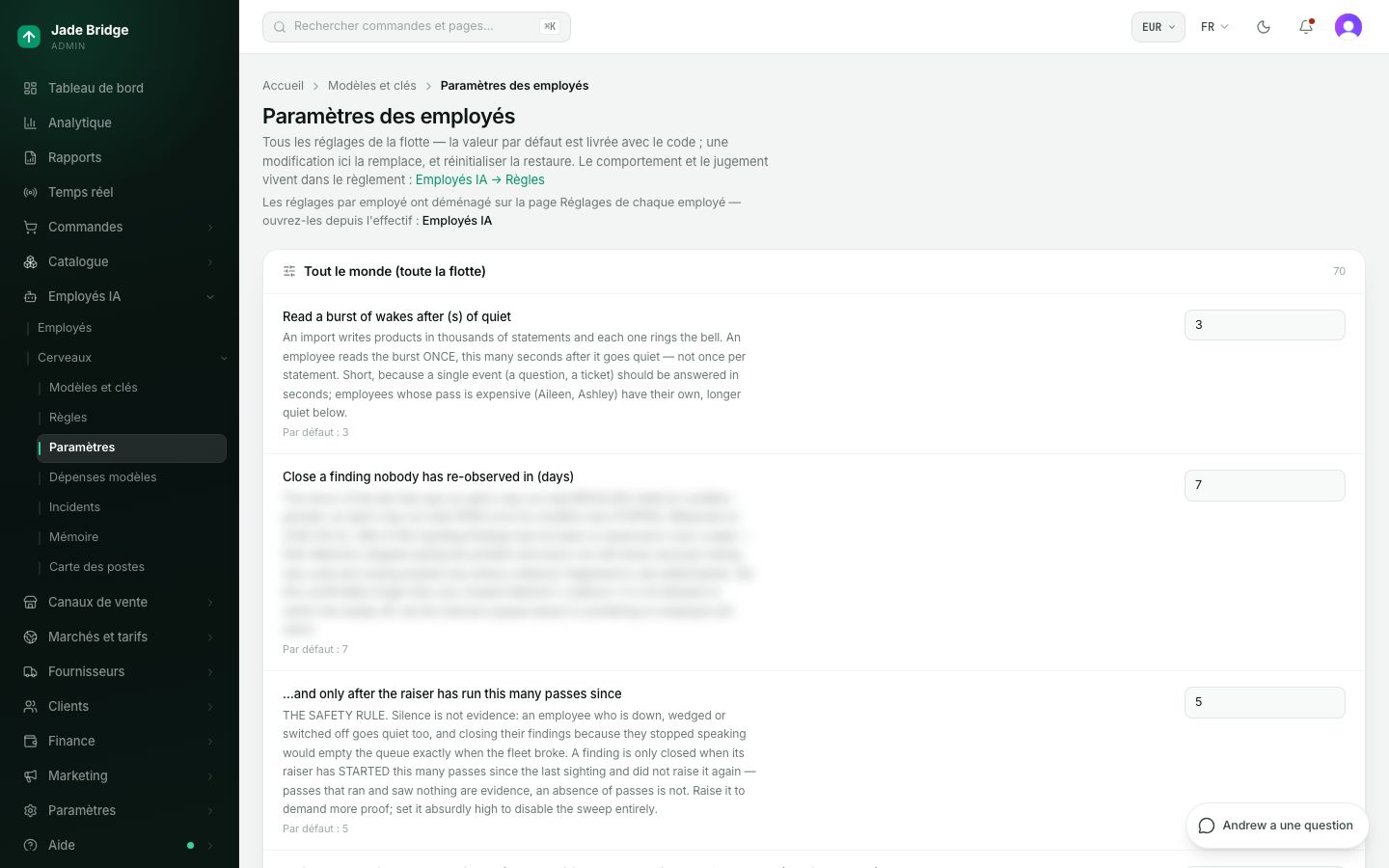Paramètres des employés. Les nombres qui s'appliquent à chaque employé, chacun avec sa valeur par défaut et un bouton Réinitialiser.